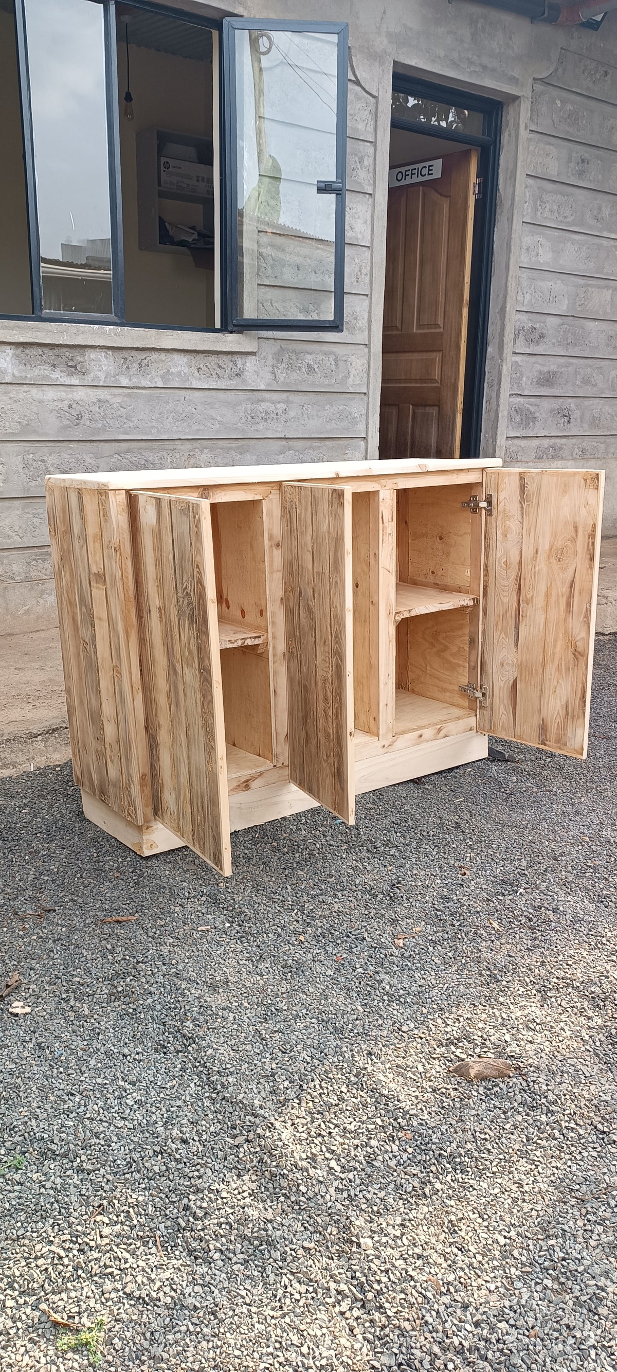 Sideboard